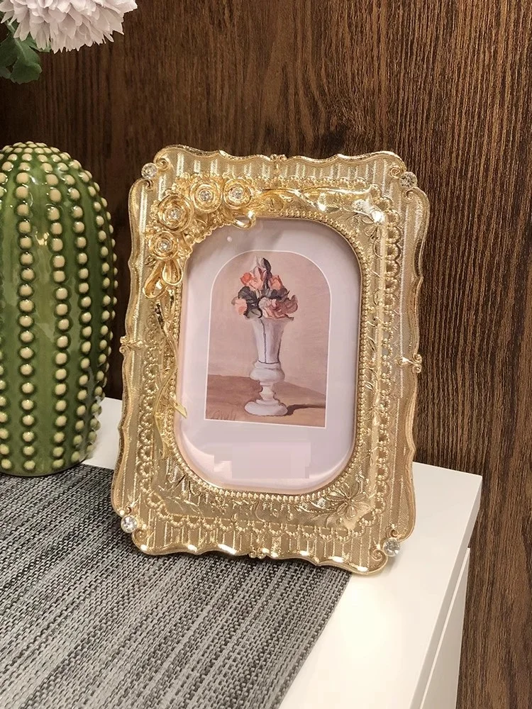 

Creative Living Room Simple Luxurious Metal Photo Frame, French Style Decoration Golden Picture Frame