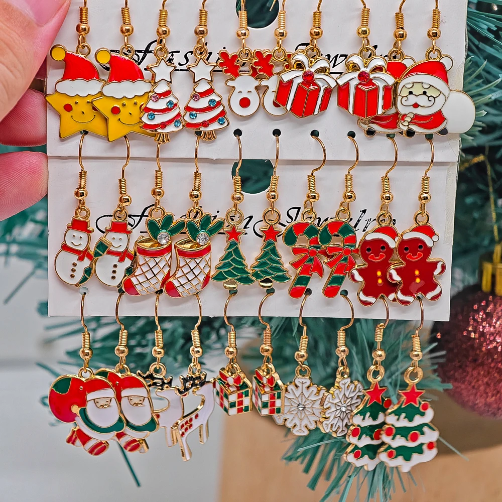 30-teiliges süßes Weihnachts-Cartoon-Ohrring-Set, Weihnachtsatmosphäre-Ohrringe, Ohrring-Set aus legiertem glasiertem Material – Detail 5