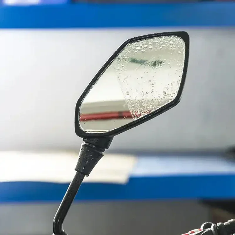 Water Repellent Spray for Car Windshield and Mirrors