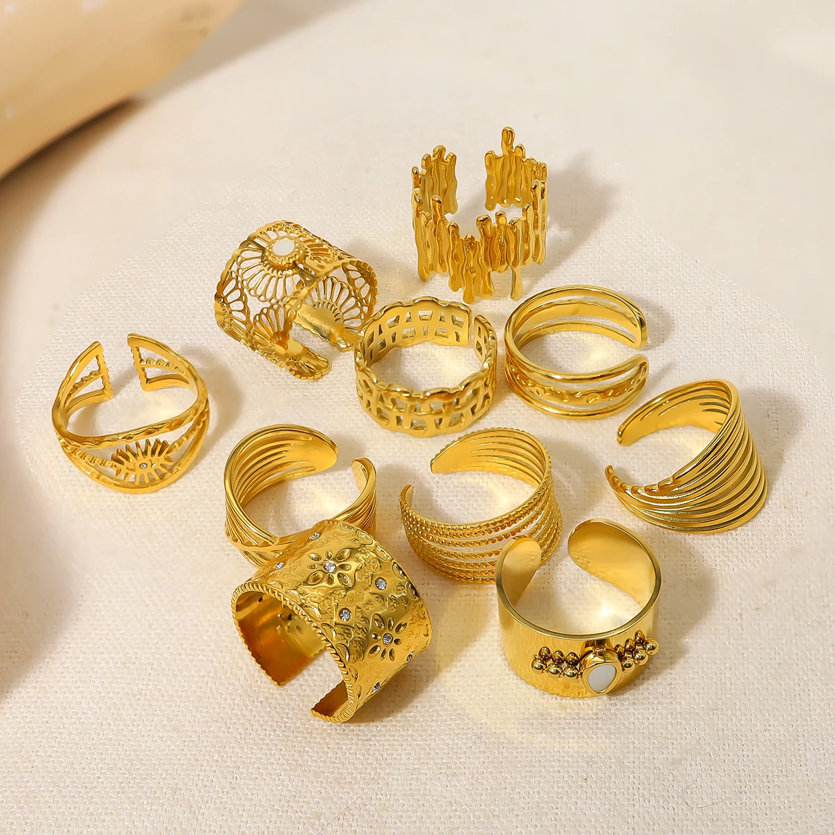Bague Vintage Plaquée Or - Taille 58 - Style élégant Et Intemporel - Occasion