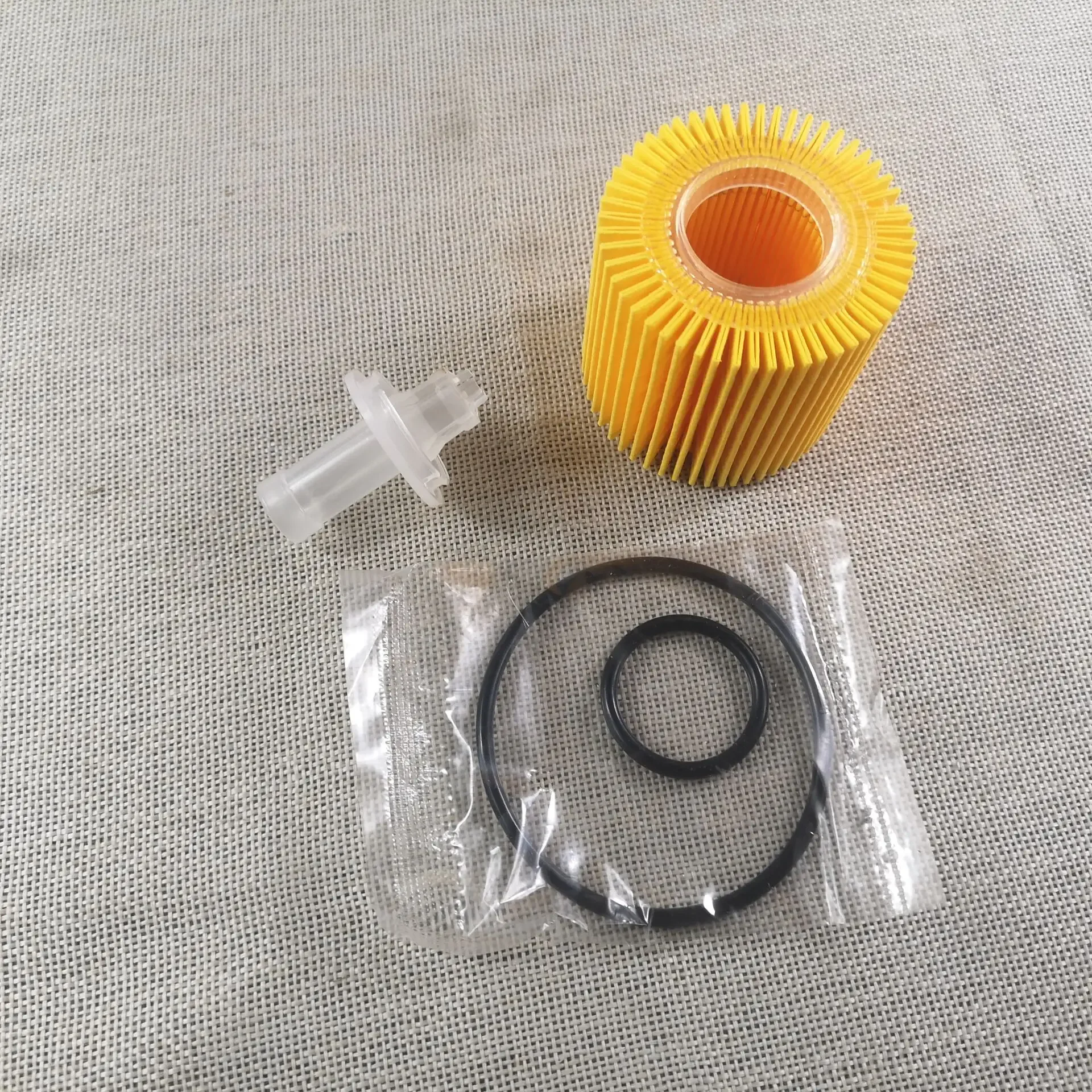 Oil Filter 04152-YZZA6 for Prius Corolla Scion IM XD 04152-37010 0415237010 04152YZZA6 10 pcs car oil filter