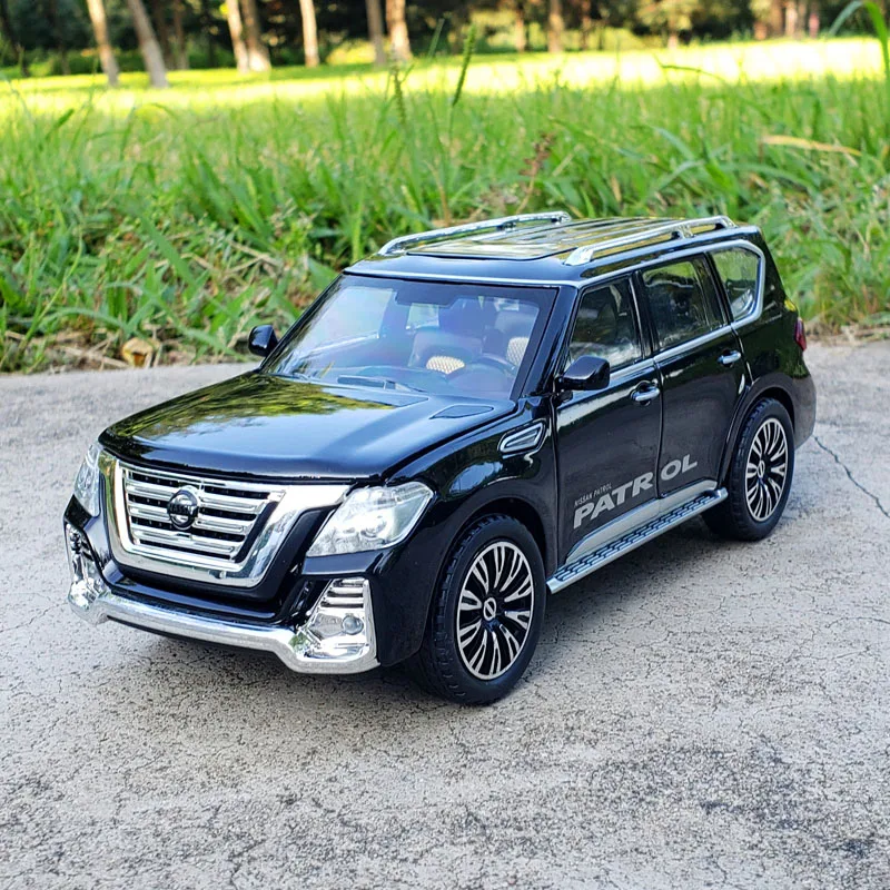1:24 Nissan Patrol SUV Alloy Car Model Diecasts Metal Toy Modified Off-road Vehicles Car Simulation Sound Light Childrens Toy jada 1 24 nissan gtr r35 paul toy alloy car diecasts