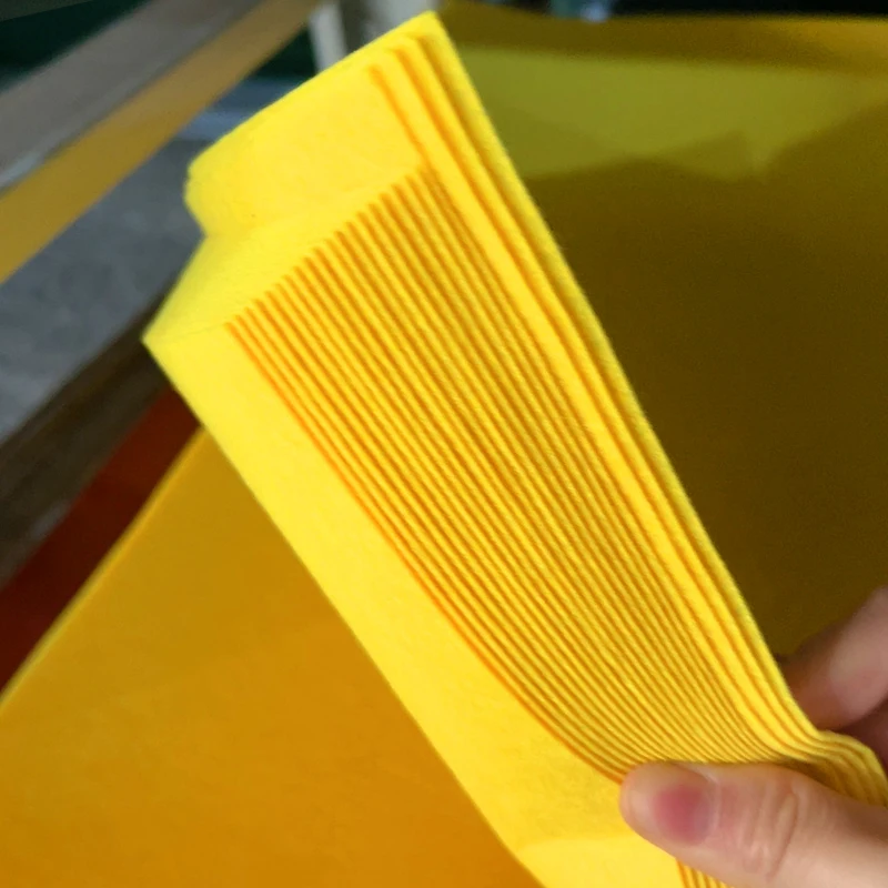 Premium 1mm Thick Square Felt Cloth for DIY Sewing, Crafts, and Home Decoration (40 x 50cm)