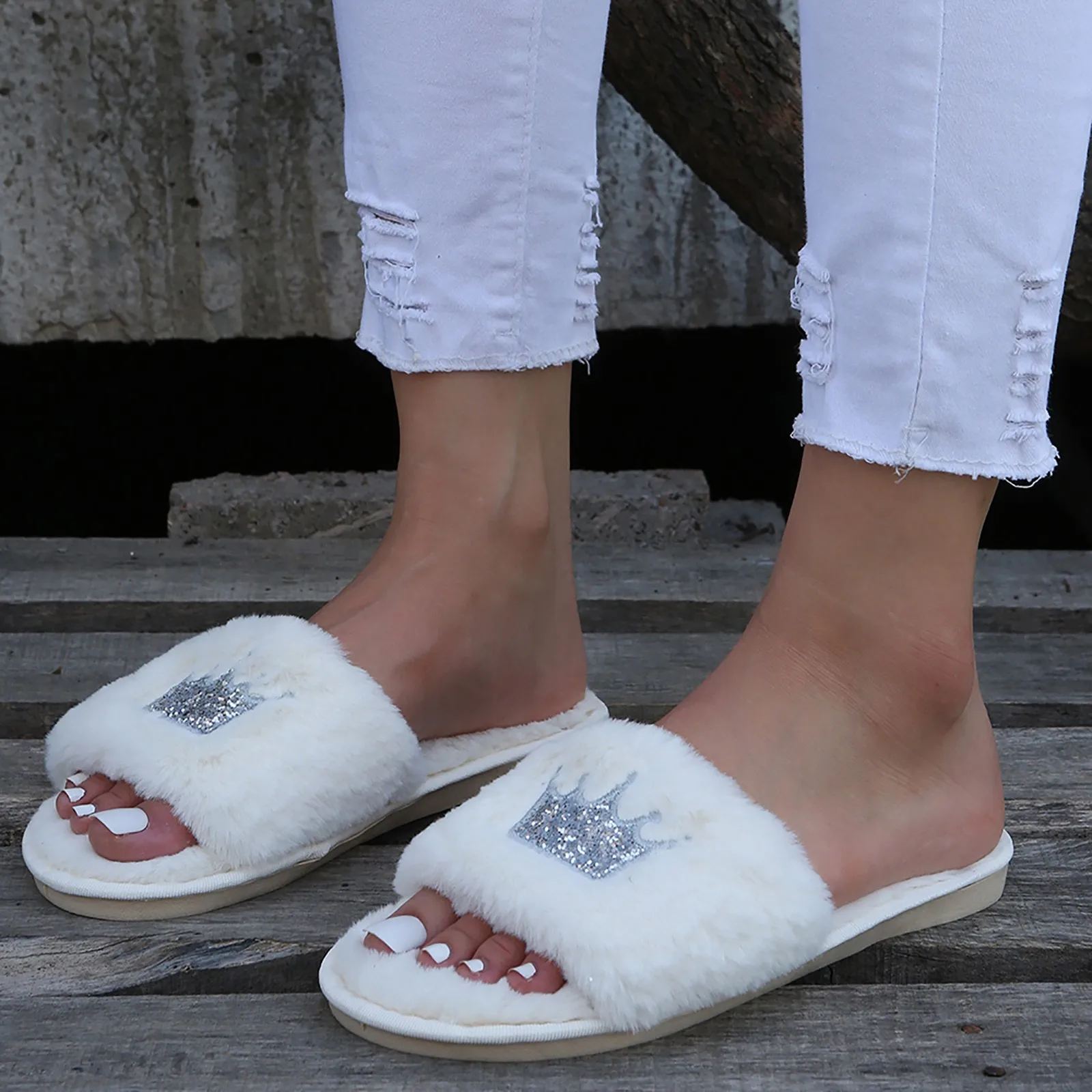 

Winter Women Home Slippers with Faux Fur Fashion Warm Shoes Slip on Flats Shiny Sequin Open Toe Indoor Outdoor Female Slides