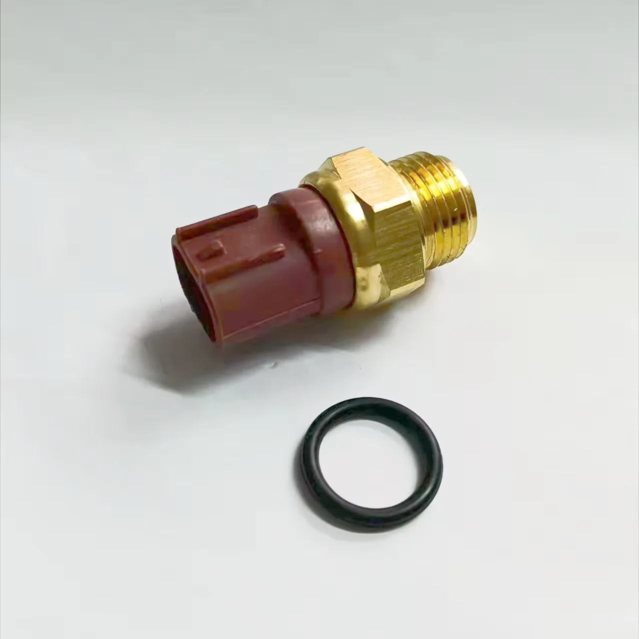 Motorcycle-Radiator Water Temperature Sensor For SUZUKI VL800B VL800C VL800L VZ800 M50 UH125 17680-33E00 17680-50F00 17680-50F10