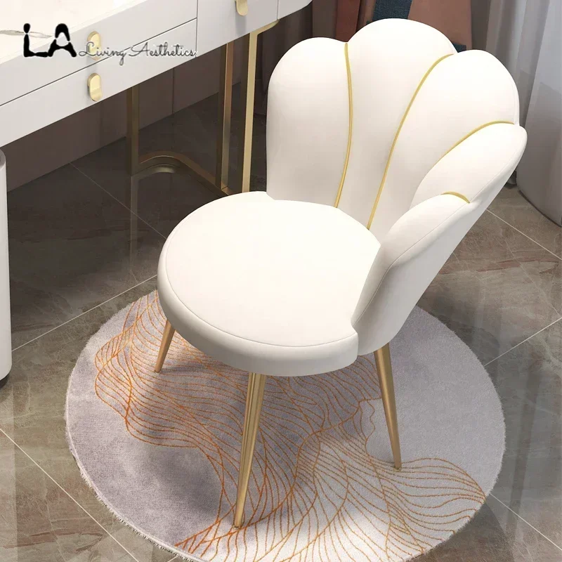 

LA Modern Nordic Dressing Chair Velvet Home Living Room Dining Chairs Bedroom Furniture Makeup Stool cadeira Nail Chair