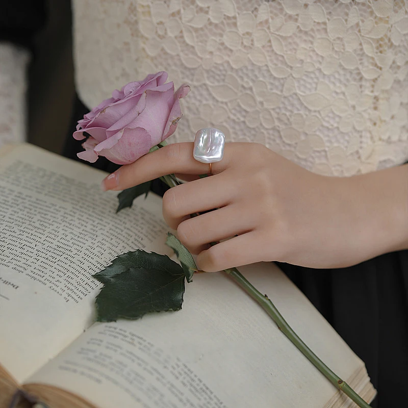 

Кольцо из серебра в стиле ретро, с натуральным жемчугом, 15-19 мм