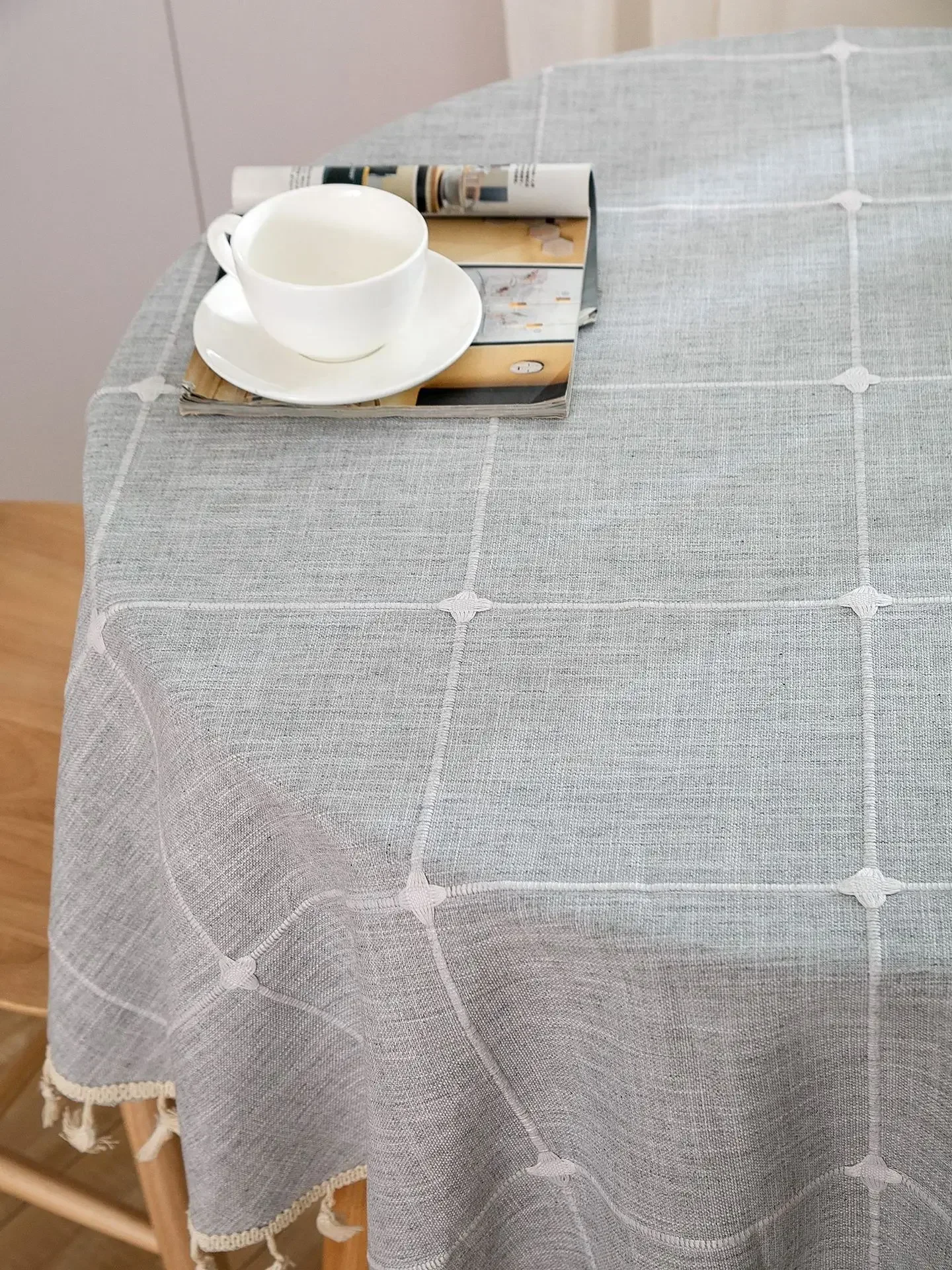 Solid Embroidery Lattice Tablecloth Cotton Linen Dust-Proof Checkered Table Cover For Kitchen Dinning Tabletop Decoration 6