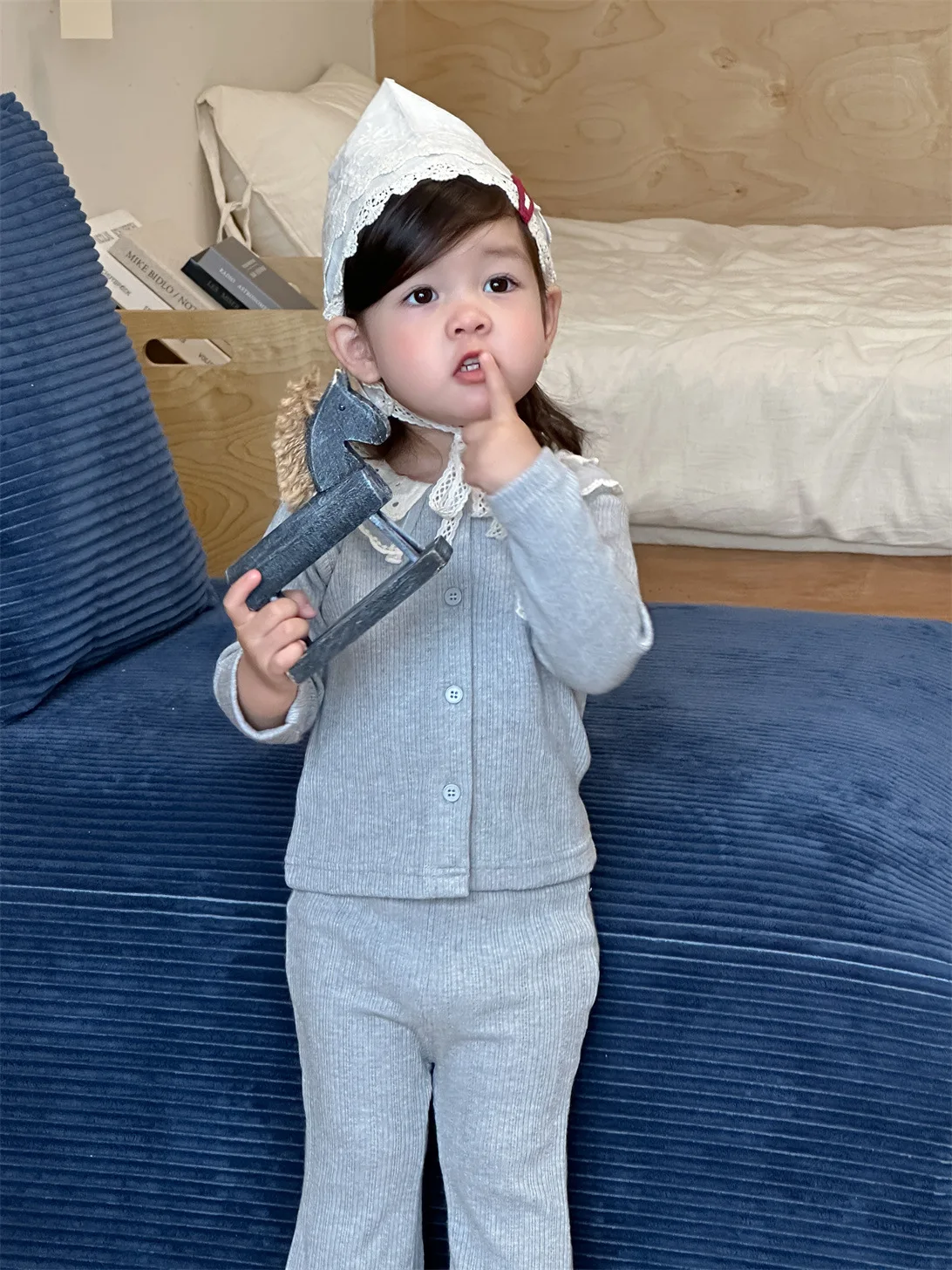 2025 Autumn New Baby Long Sleeve Clothes Set Infant Girl Cute Lapel Cardigan + Lace Flare Pants 2pcs Suit Toddler Casual Outfits 4 2025 Autumn New Baby Long Sleeve Clothes Set Infant Girl Cute Lapel Cardigan + Lace Flare Pants 2pcs Suit Toddler Casual Outfits - Image 4