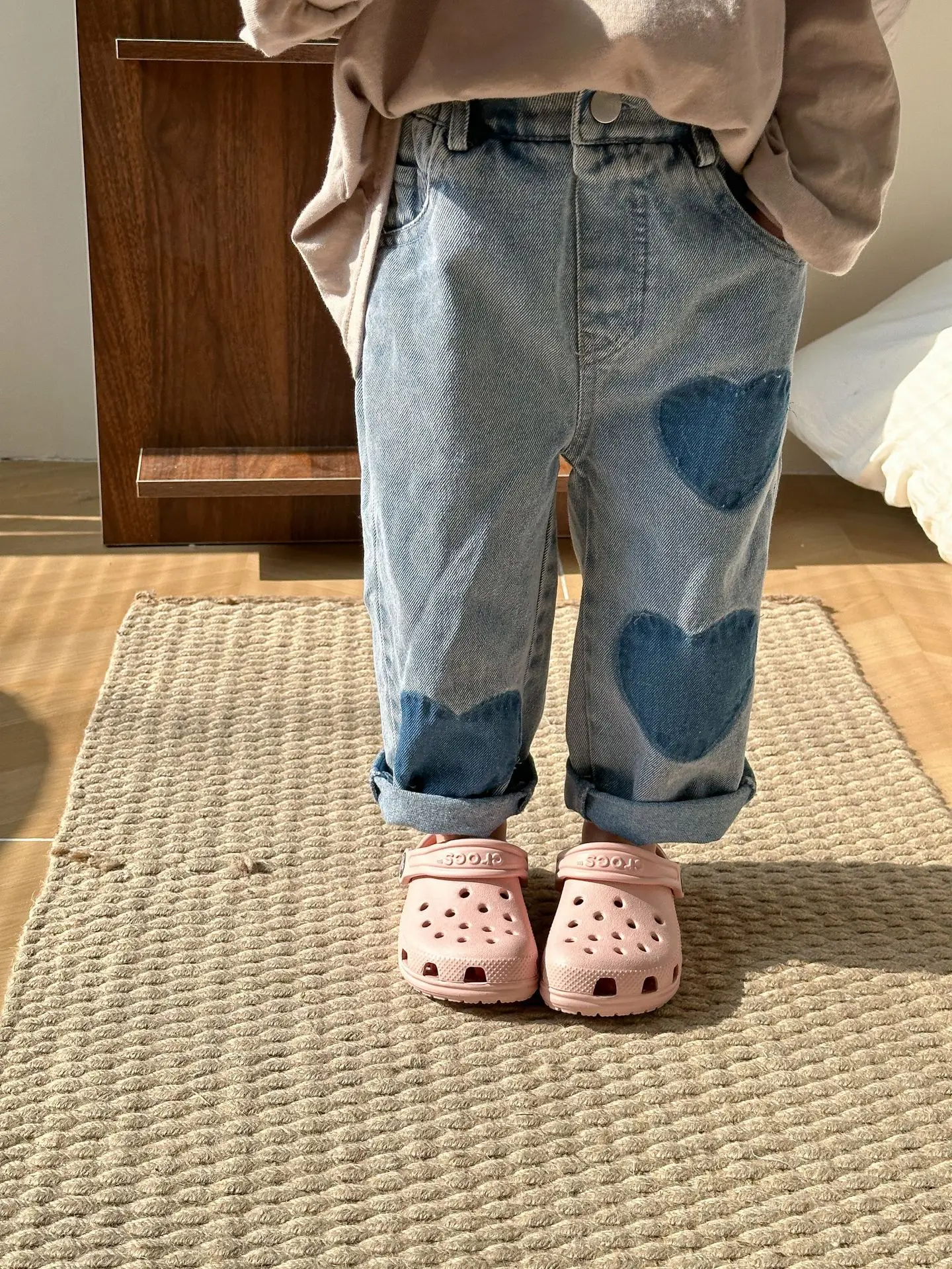 어린이 청바지 패치 하트 캐주얼 바지, 한국 어린이 소년 소녀 청바지, 느슨한 소프트 코튼 데님 바지, 2024 가을