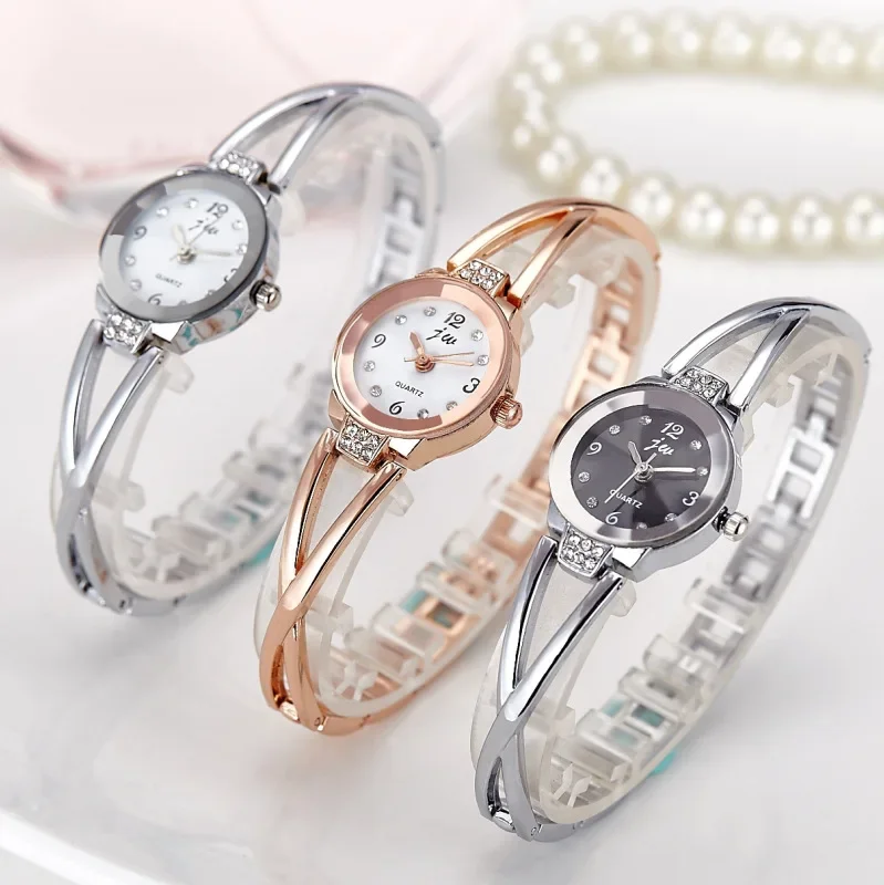 

2024 Trendy Women Bracelet Watch Mujer Relojes Small Dial Quartz Leisure Popular Wristwatch Hour Female Elegant Watches