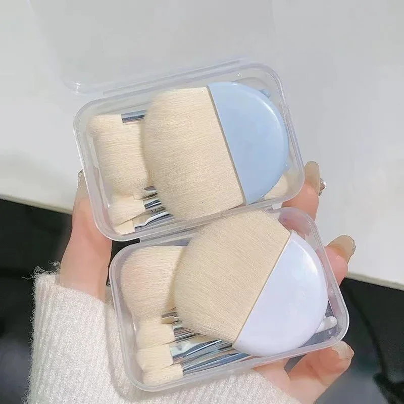 6-Piece Mini Professional Makeup Brush Set – Portable Beauty Tools