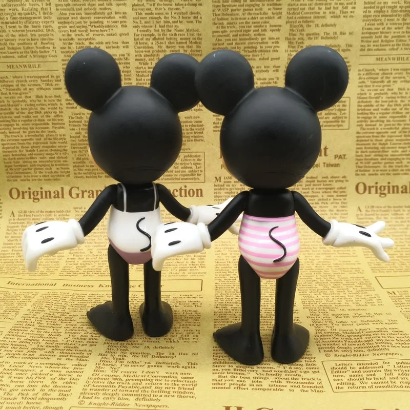 Genuine Disney Figure Model Mickey Minnie Pendnat Movable Doll Ornament Accessories Lovers Children Present 13.5 Cm