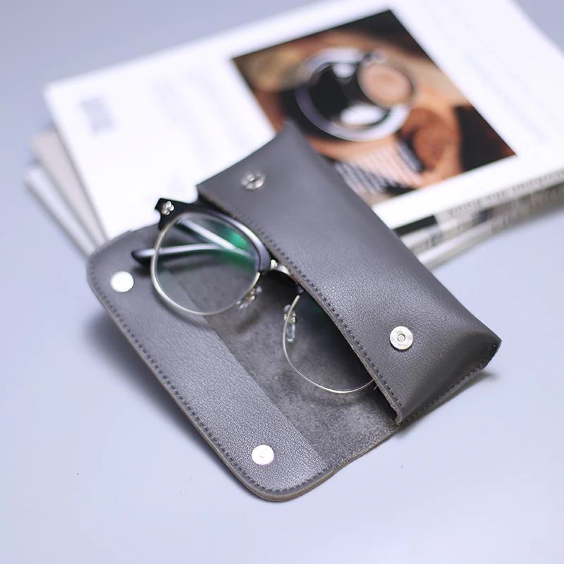 Handcrafted Genuine Leather Eyewear Pouch - Elegant Sunglasses & Glasses Storage Case