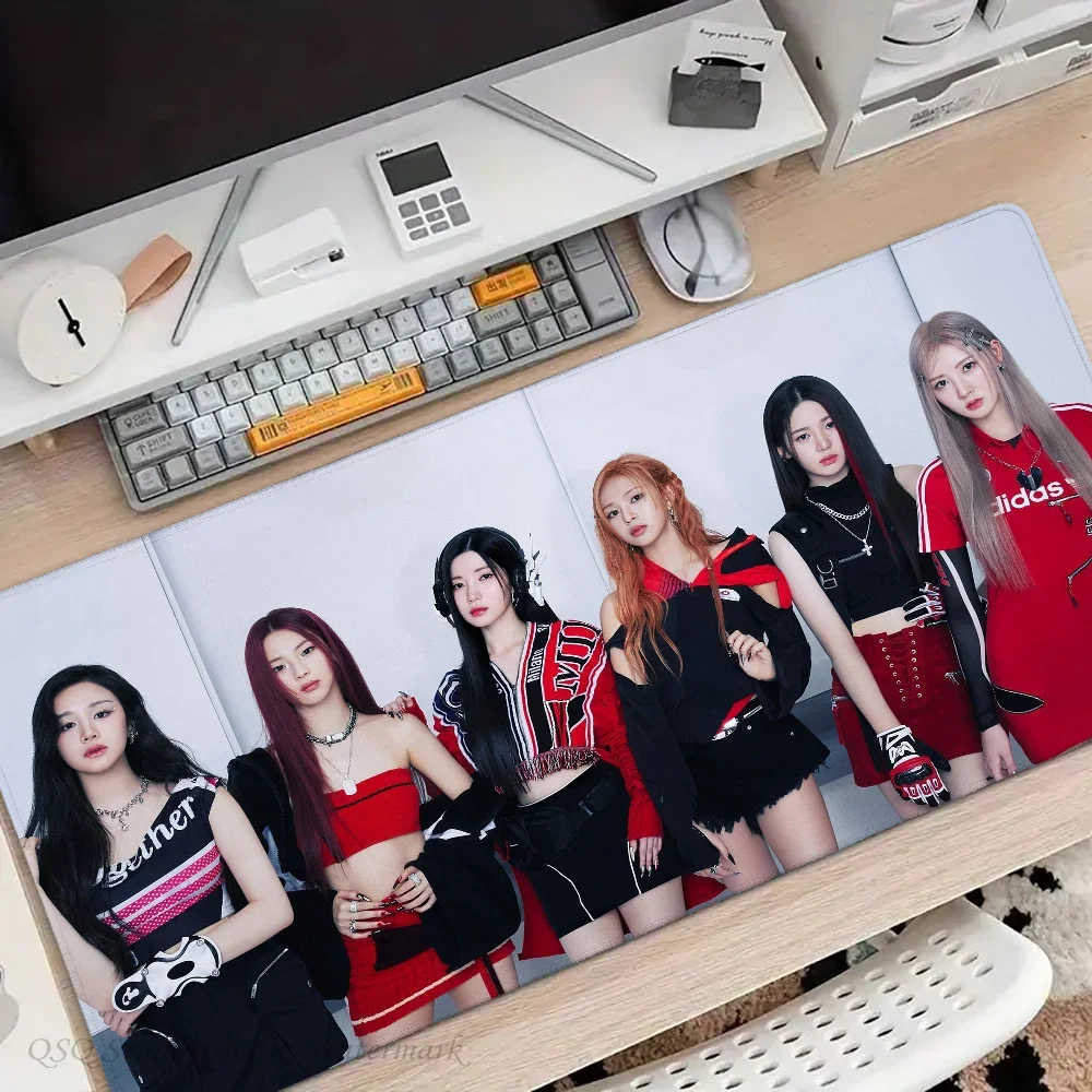 1pc Korean Girl Group B-BABYMONSTER  Mouse Mat Desk Mat With Pad Gaming Accessories Prime Gaming XXL Keyboard Pad Padding Mat 4