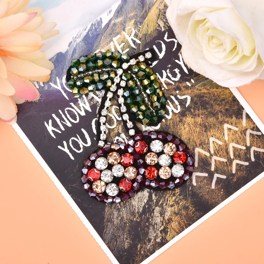 2pcs Embroidered Patches Crystal Glass Diamond Sew on Beaded Appliques Clothing Bag Decoration