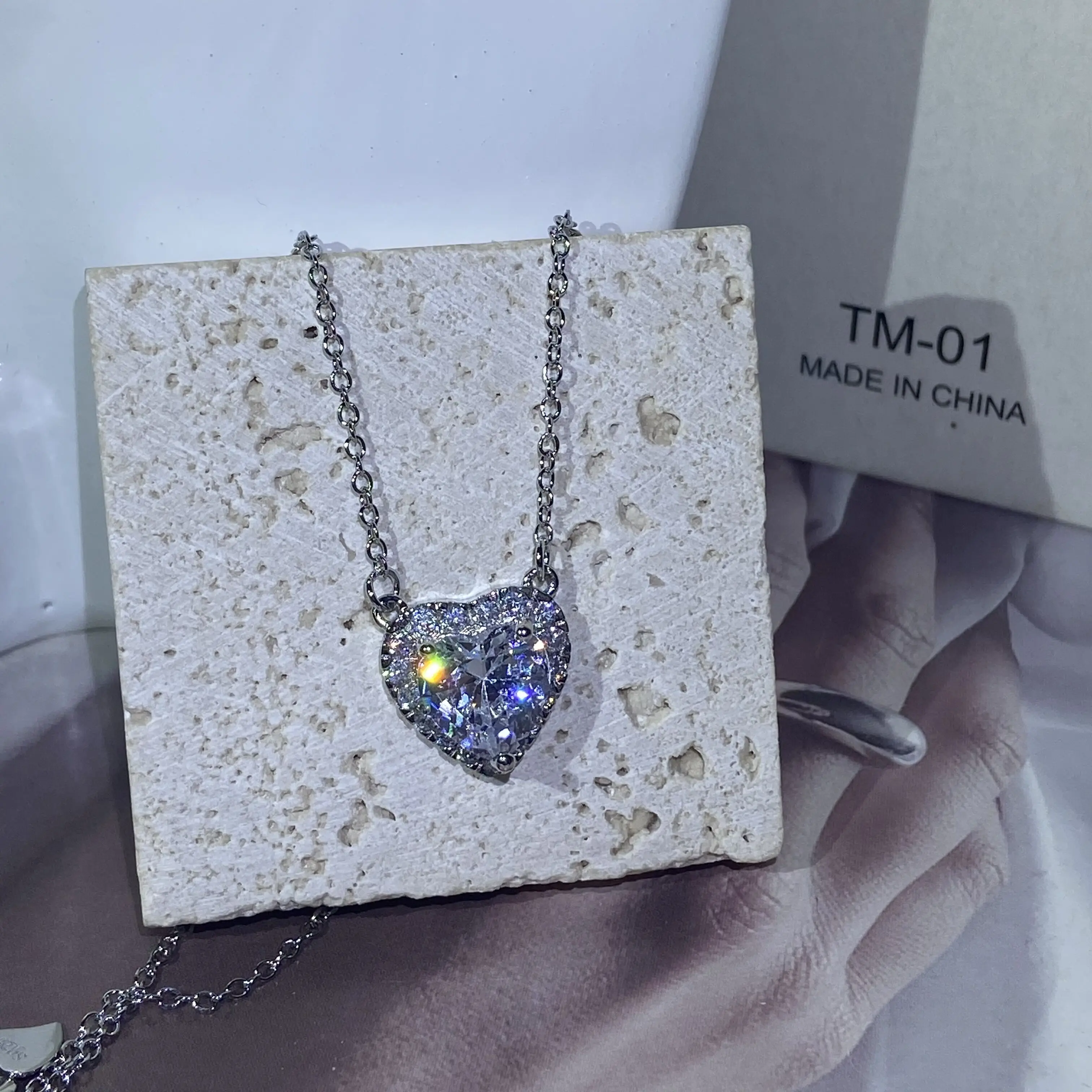 2022 NEW Classic Love Heart-shaped Bling Long Chain Pendant  Necklace for Women Zircon Choker S925 Silve Engagement Gift Jewelry