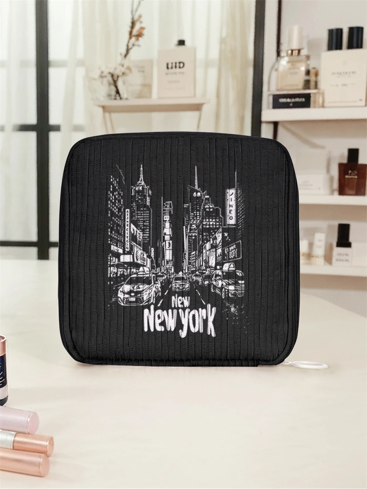 New York pattern printed sanitary napkin storage bag, women's lightweight tissue bag, sanitary tissue bag