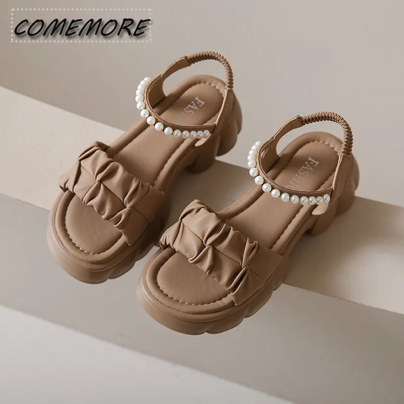 

Летние трендовые женские туфли с круглыми искусственными жемчужинами и пряжкой-цепочкой на толстой подошве, водонепроницаемые удобные сандалии на платформе, женская обувь