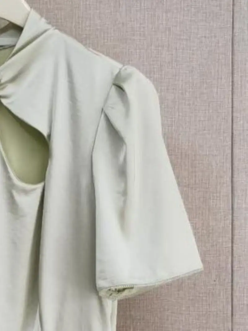 

Spring 2024 New Green Robe for Women Asymmetric Hollow Out Stand Collar Short Sleeve Temperament Ladies Midi Dress