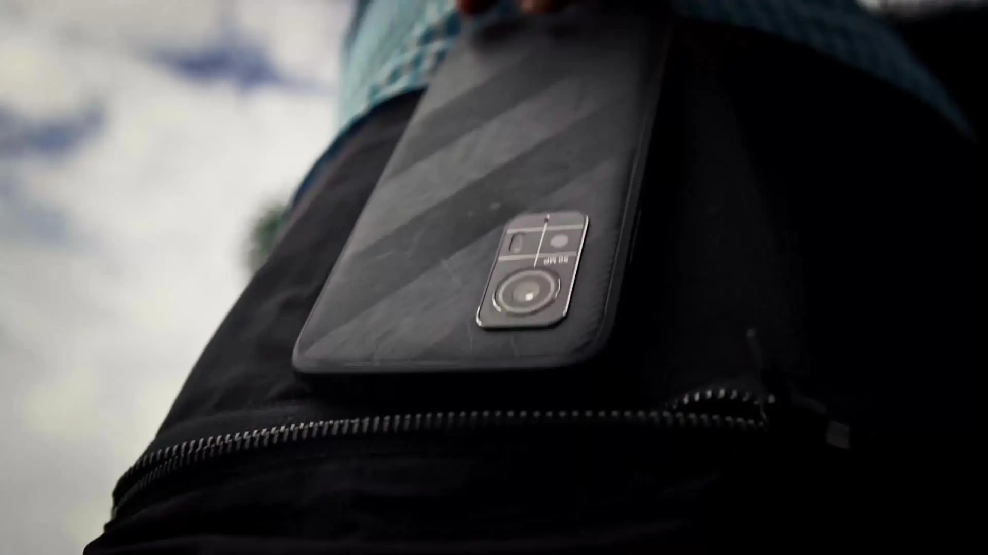 AGM H6 Telephone Portable Incassable, Ultra-Fin 10.75mm, Smartphone Android 13, IP68 Étanche,16