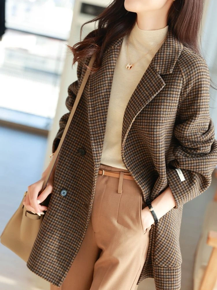 

Women's Coat Fashion Pockets Plaid Wool & Blends Coats Ladies Thick Warm Single Breasted Elegant Long Winter Jacket Women 2023