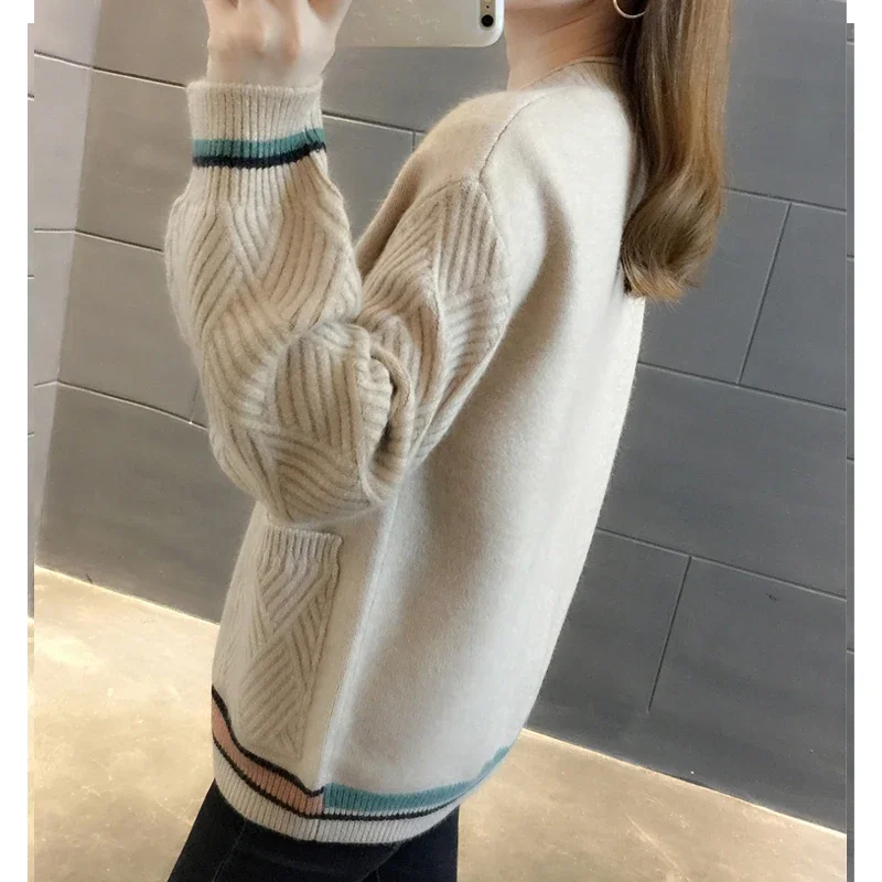 New Autumn and Winter Women's Clothing Contrasting Colors Women's V-neck Sweater Casual Loose Cardigan Single-breasted Knitwear