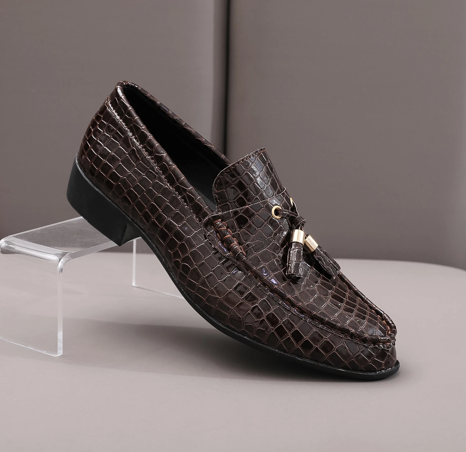 

Brand Loafers Men Brown Plaid Tassel Leather Fashion Business Breathable Casual of Men Shoes Zapatos Hombre Big Size 38-48