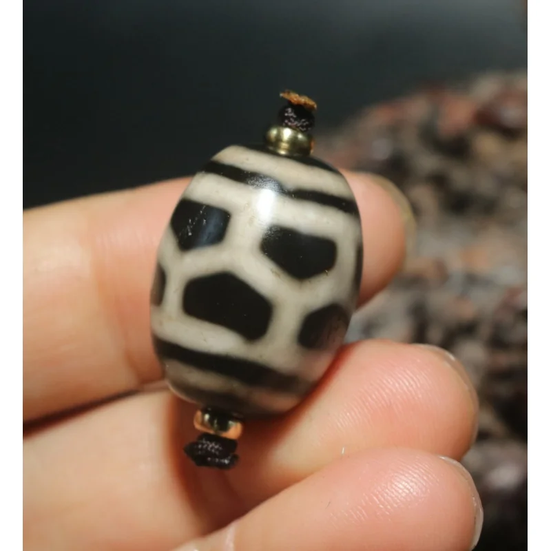 

Волшебная энергия тибетская старая Агатовая черепаха оболочка долговечность большая двойка бусины дзи Amulet