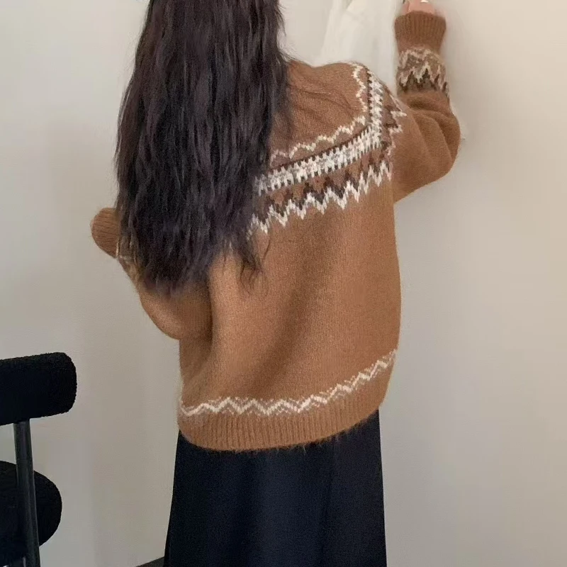 Retro New Autumn and Winter Women's Long-sleeved Crew Neck Cardigan Long-sleeved Sweater Fashionable and Casual Knitwear Jacket