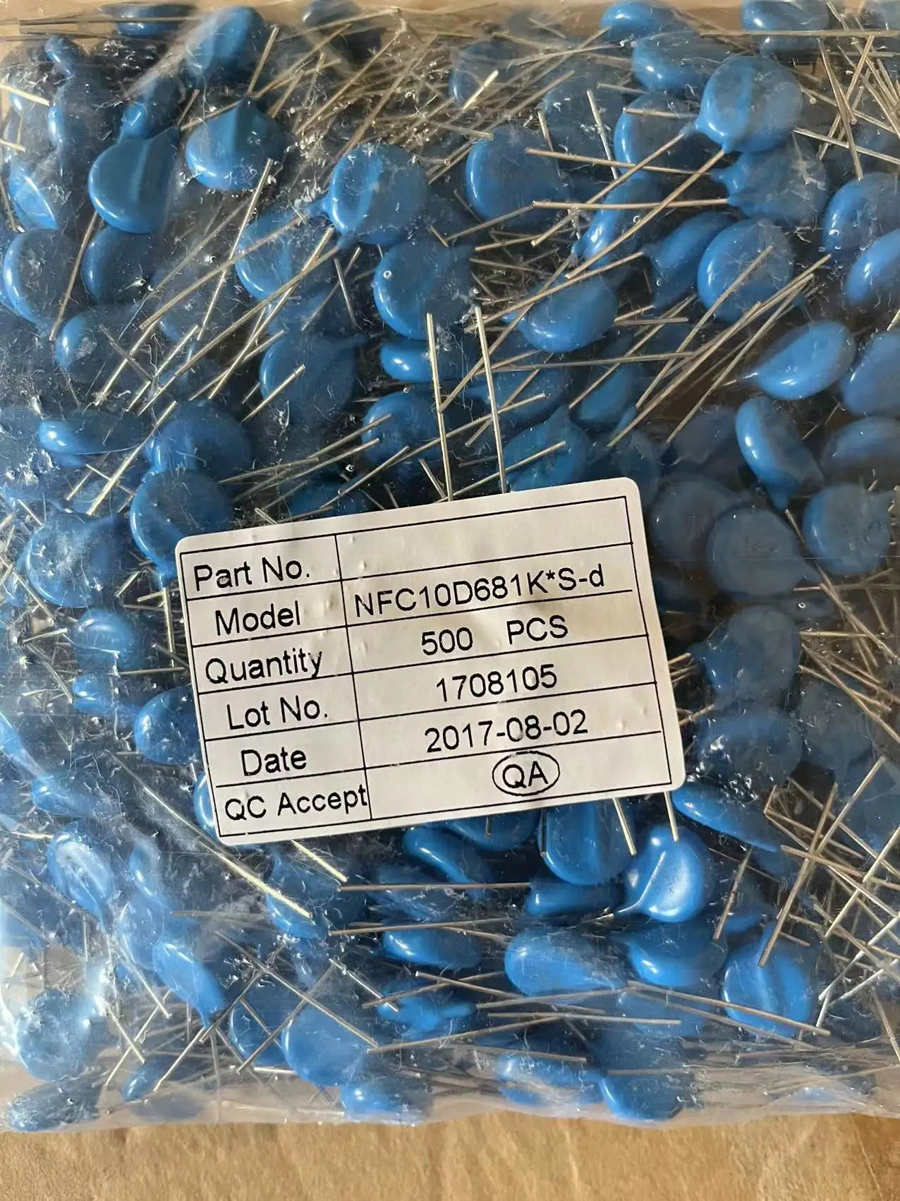 

Новинка, оригинальный Варистор NFC10D681K * S-d, 10 шт.