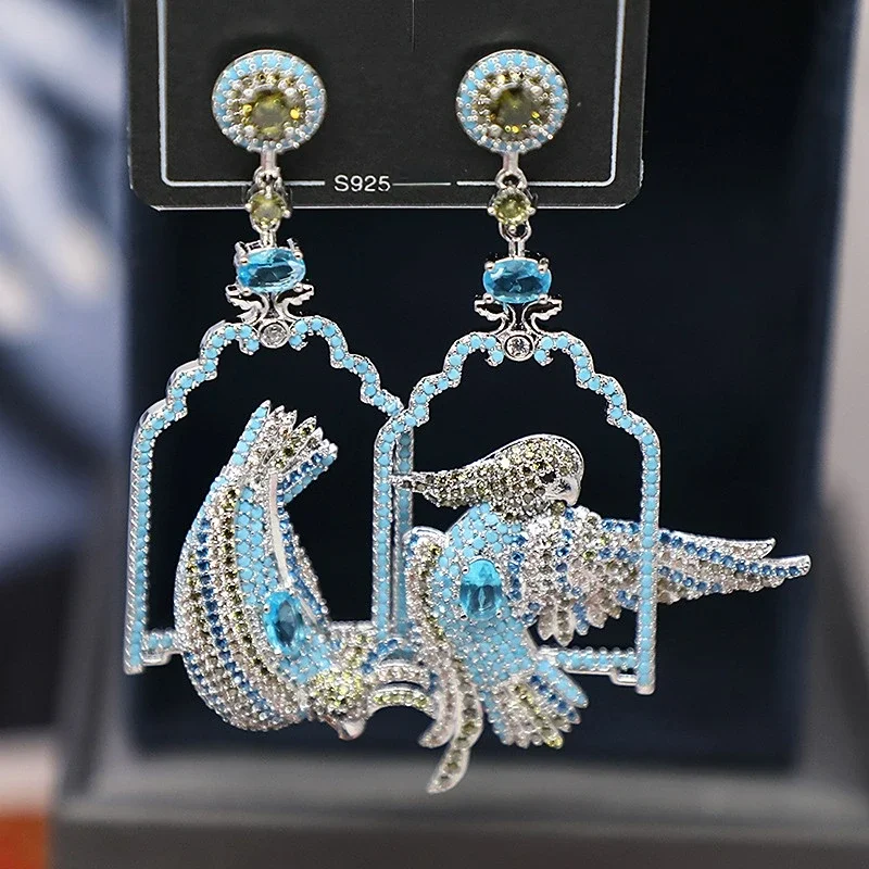 

New Female European and American Micro-Set Zirconium Diamond Asymmetric Bird Cage Bird Earrings