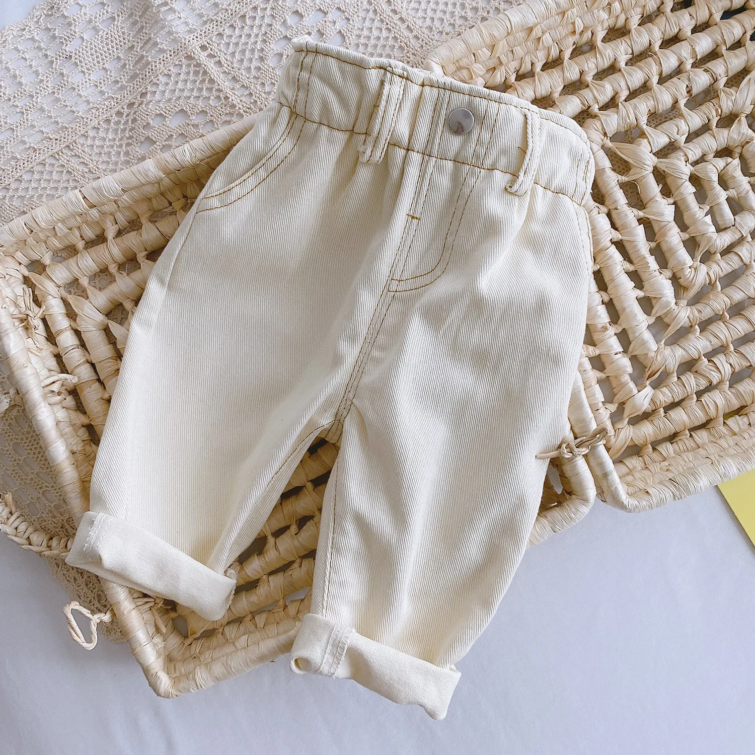 

2024 0-3 Year Autumn Baby Girls Pants Simple Elastic Waist Loose Fashion Versatile Infant Girls Pants Soft Newborn Girls Pants
