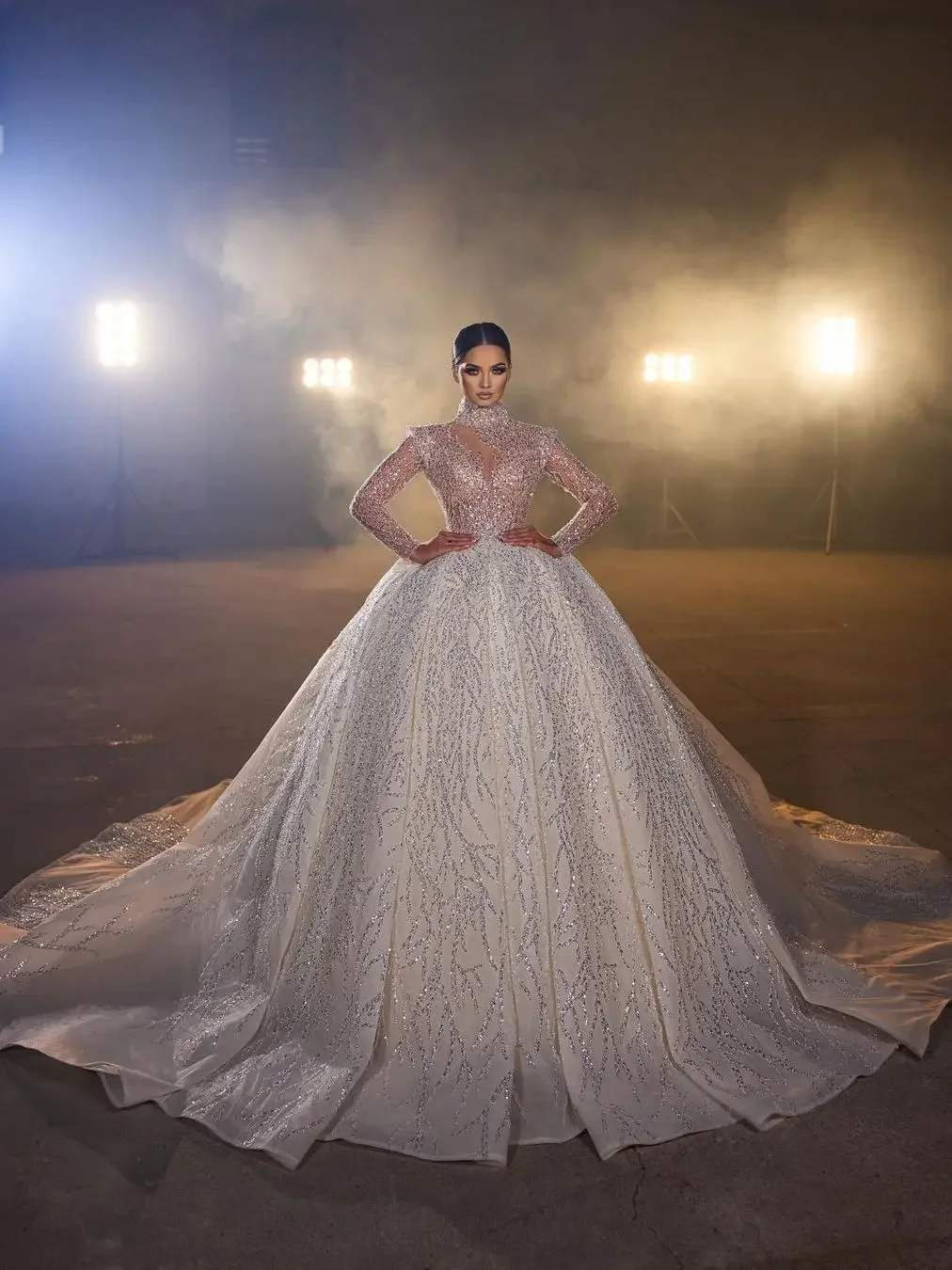 

Princess Beading Ball Gown Wedding Dress Puffy Off Shoulder Long Sleeve Sequins Dubai Bridal Gowns Custom Beads Lace Bride Dress