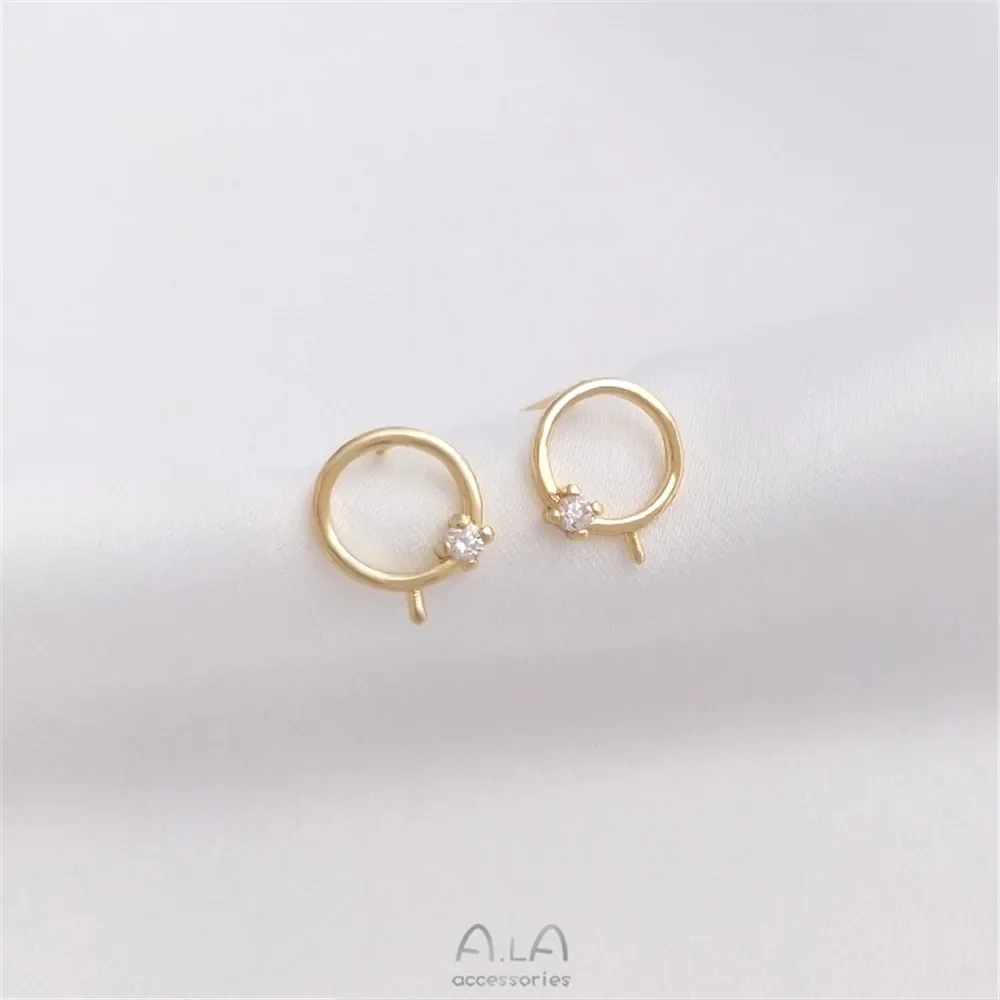 

Серьги-гвоздики из серебра 925 пробы, с бусинами