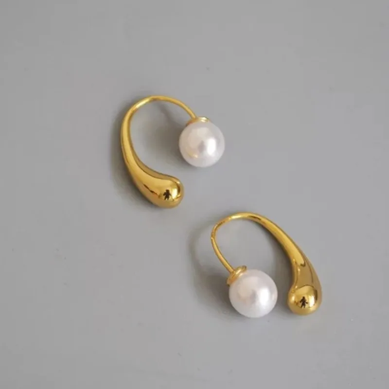 New French Elegant Gold Color Irregular Spliced Pearl Earrings for Women Vintage Removable Earring Jewelry Accessories