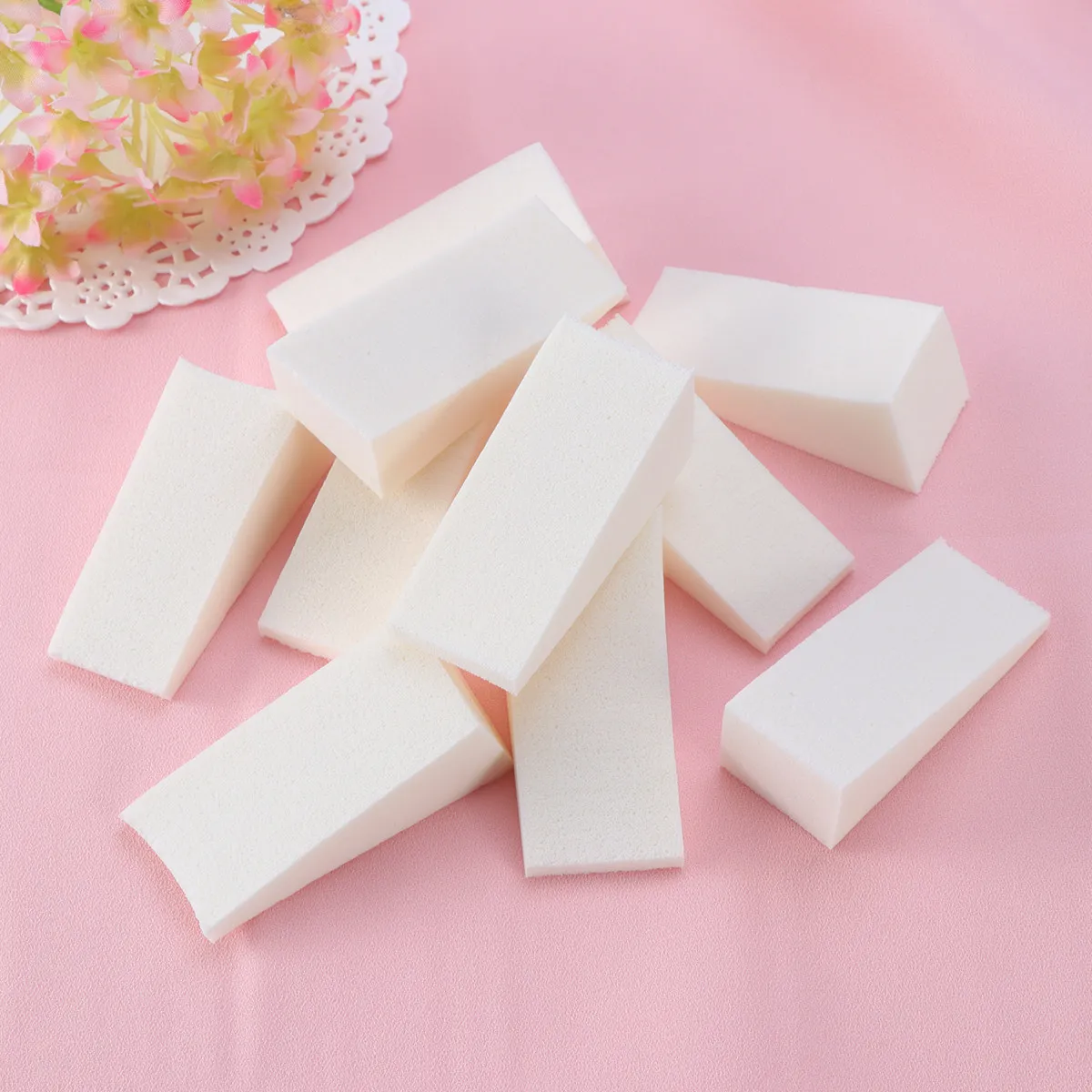 12Pcs 화이트 네일 스폰지 50x25mm 삼각형 모양 그라디언트 컬러 페이드 매니큐어 스폰지 전문 네일 아트 매니큐어용