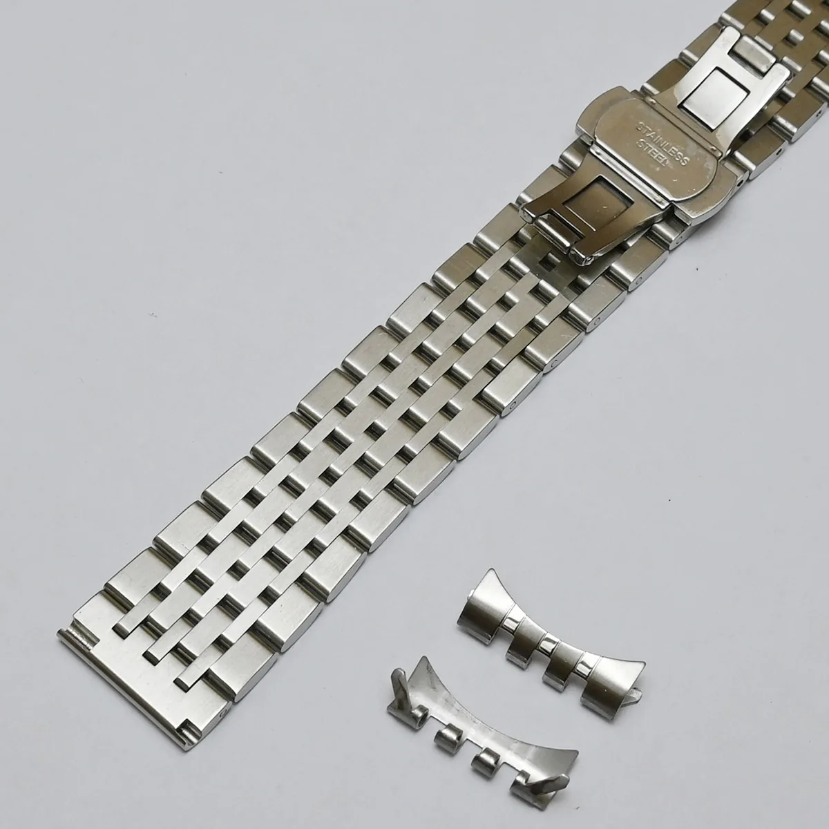 Curved End Stainless Steel Watchband Bracelet – Universal Solid Strap