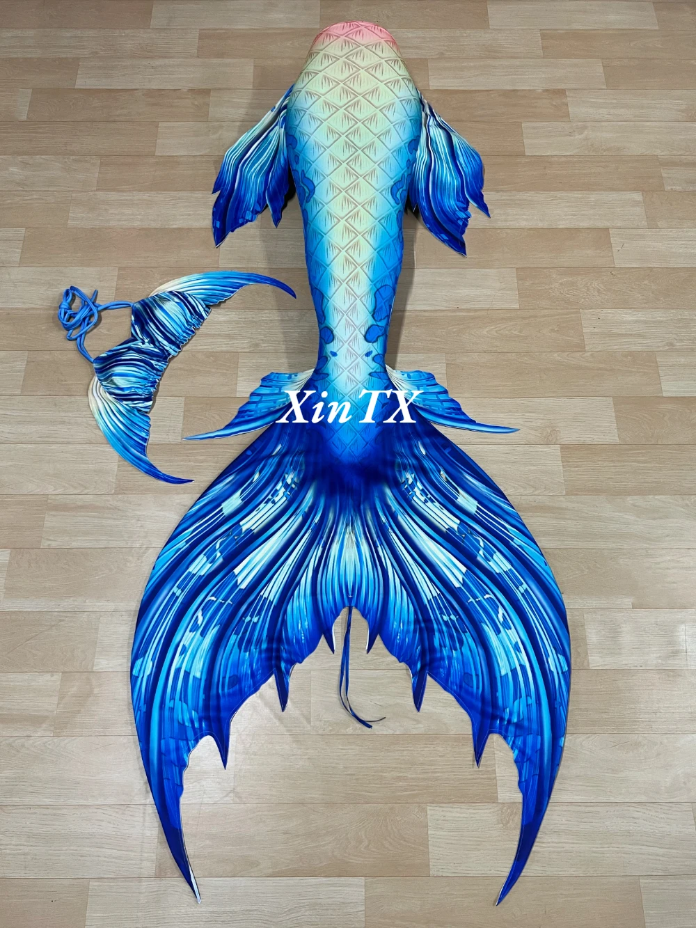 Tail and bra