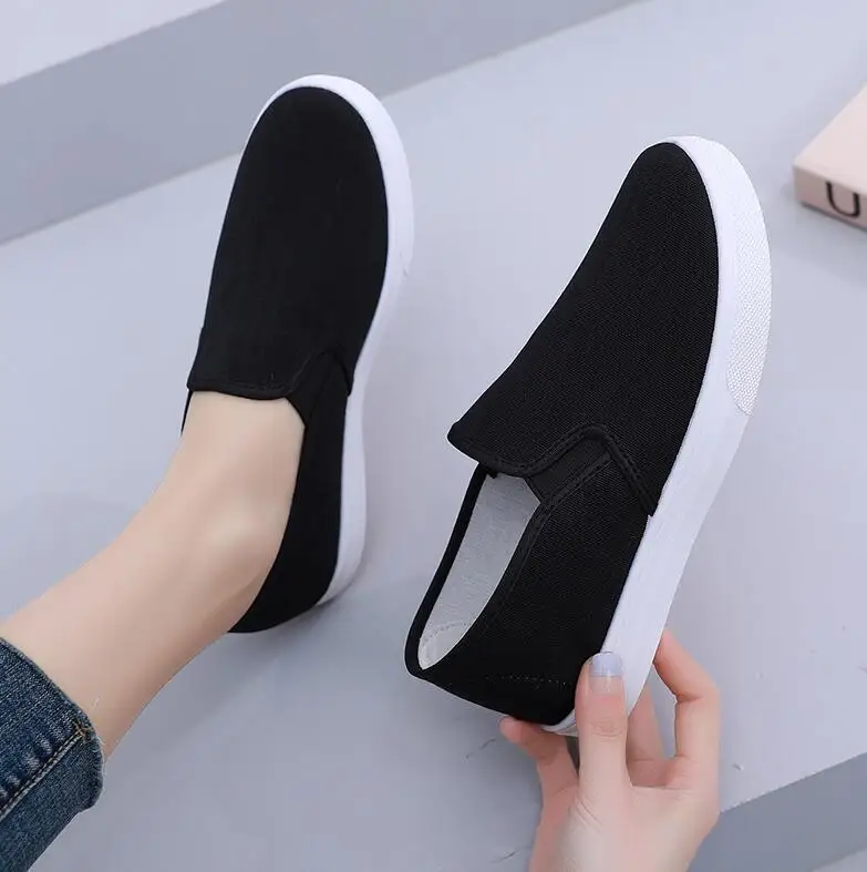 

New Men's and women's sports shoes new lightweight breathable board shoes running casual breathable outdoor sports shoes