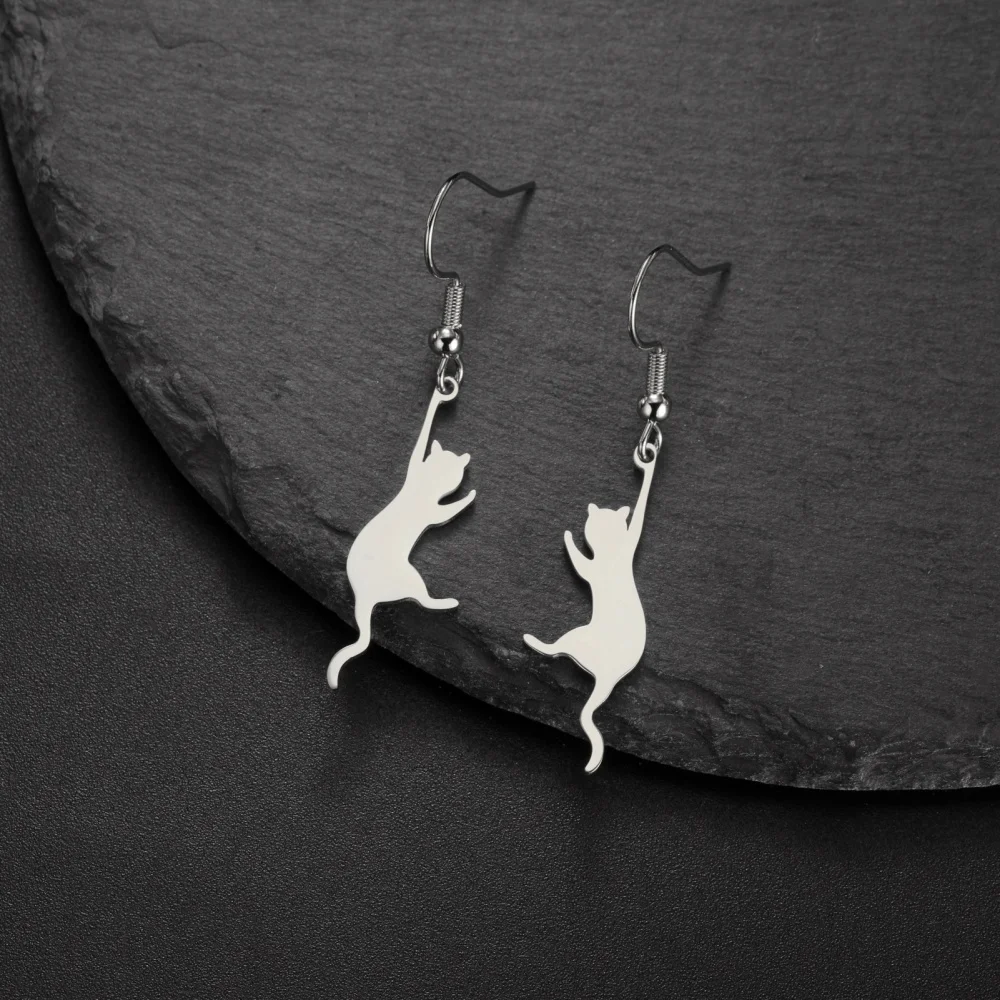Eueavan Springende Katze, baumelnde Ohrringe, Edelstahl, lange Quasten, Creolen, niedliches Kätzchen, Tierschmuck, Geschenke für Frauen und Mädchen
