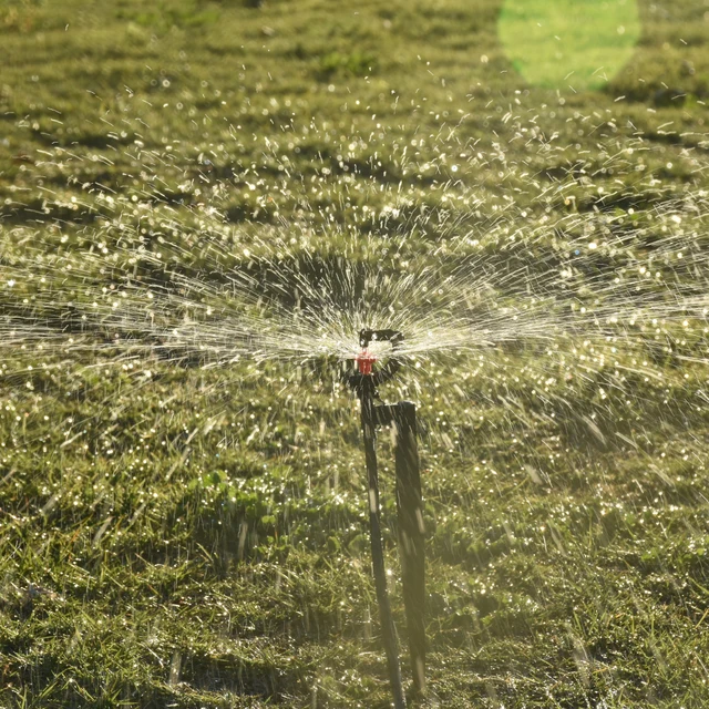 Sprycle 5pcs 1/4" 360° Rotating Micro Watering Irrigation Sprinkler Sprayer 20cm Stake Barb Connector Lawn Farm Greenhouse Plant 4