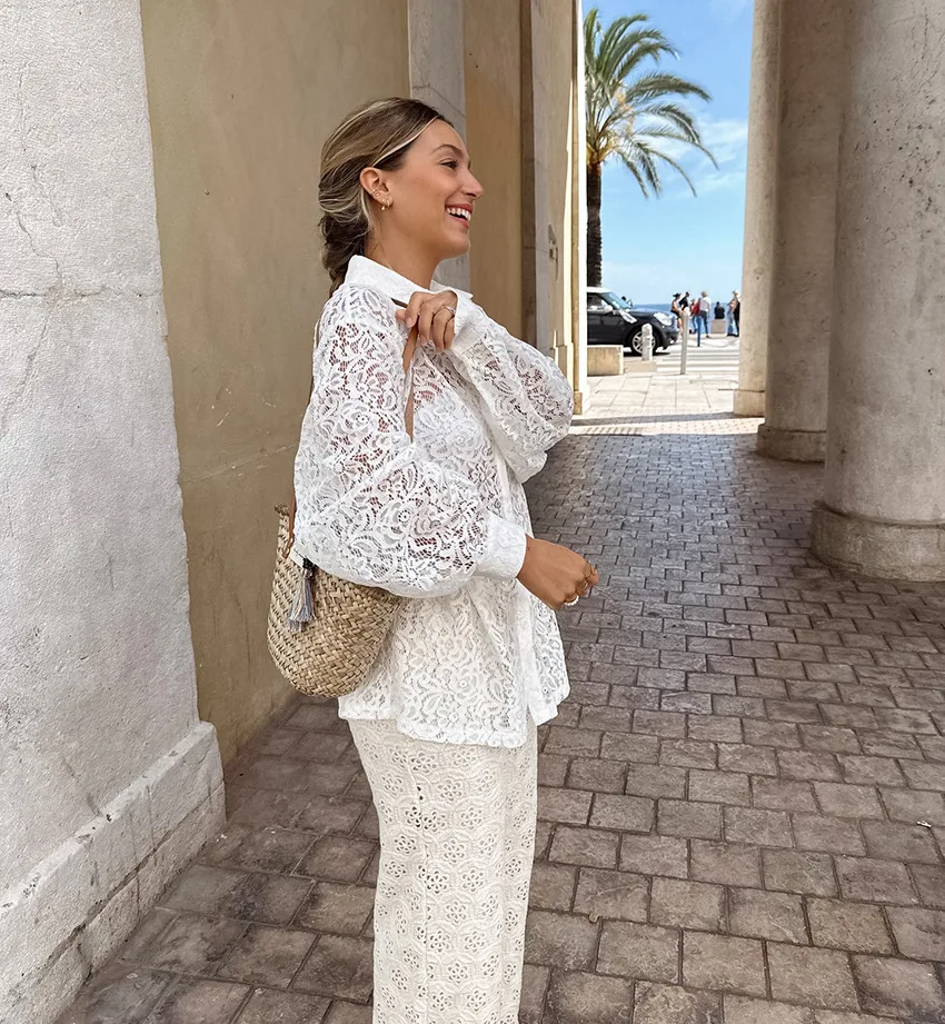 Hollow Out Printed Loose Shirts For Women Fashion Patchwork Lace See-Through Summer Top Long Sleeve Female Casual Blouse