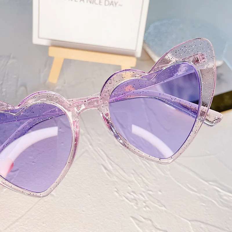 Fashion Glitter Heart Sunglasses Women Cute Sun Glasses Luxury Purple Pink Frame Eyeglasses Shades UV400 Lunette de soleil femme