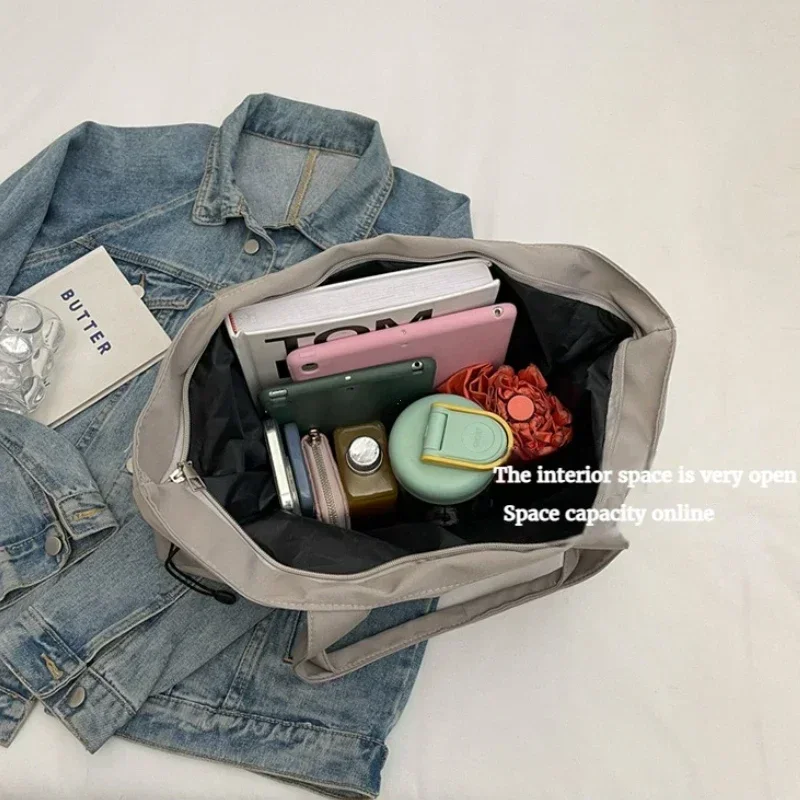 Casual Fashion Large Capacity Tote Bag Simple Travel Bag Women Large Shoulder Bag Aesthetic Handbags Drawstring Tote Handbag