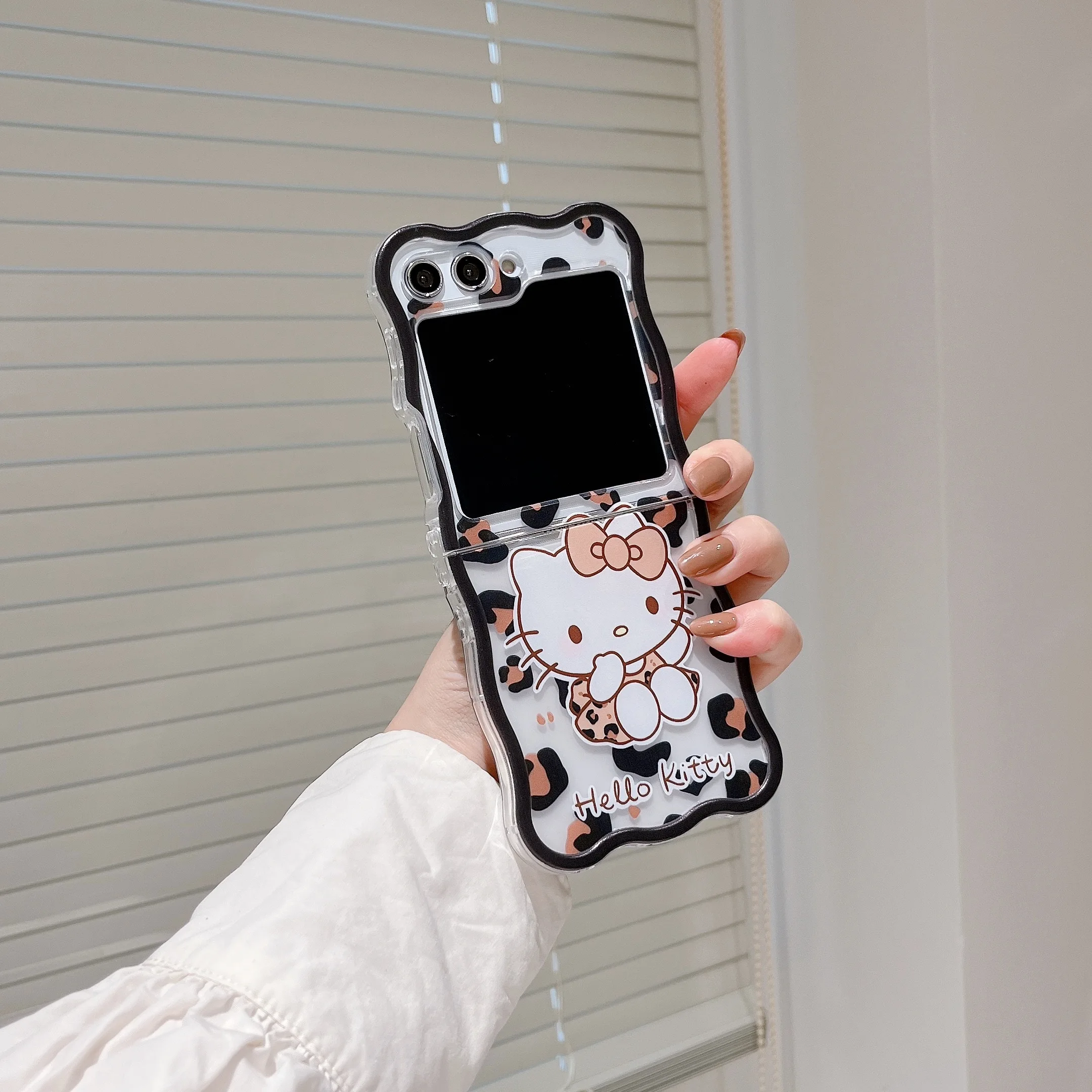 ハローキティ コラボ 携帯電話 ハローキティ 携帯電話型 玩具 2006年製 - メルカリ