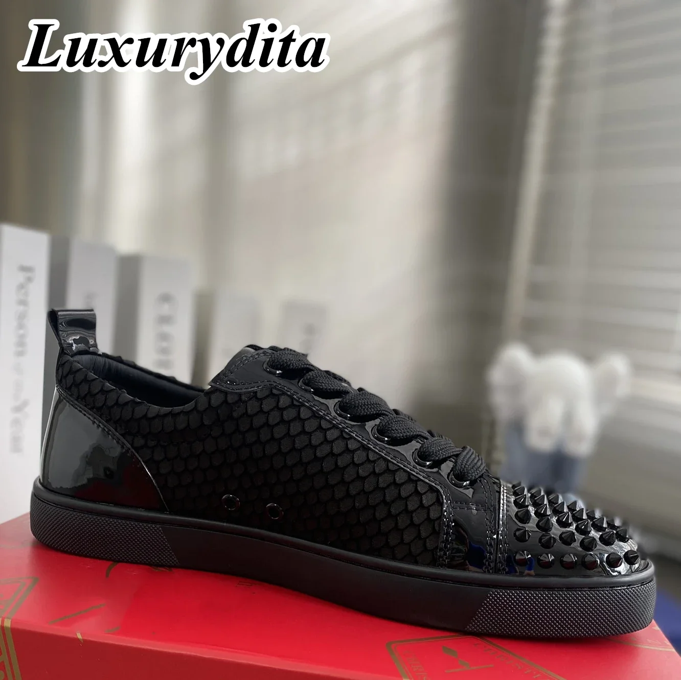 LUXURYDITA Designer Men Casual Sneakers Real Leather Rivet Luxury Womens Tennis Shoes 35-47 Fashion Unisex loafers HJ1359