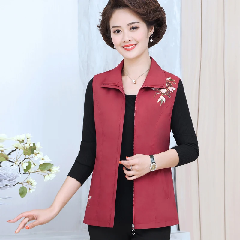 

Spring Autumn Thin Vest Jacket Middle-aged Mother Embroidered Slim Sleeveless Outwear Plus Size Casual Short Waistcoat Coat