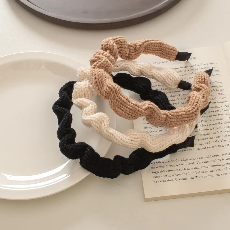 

Autumn Coffee-colored Pleated Woolen Knitted Hairband for Women Headband Fashion Hair Accessories