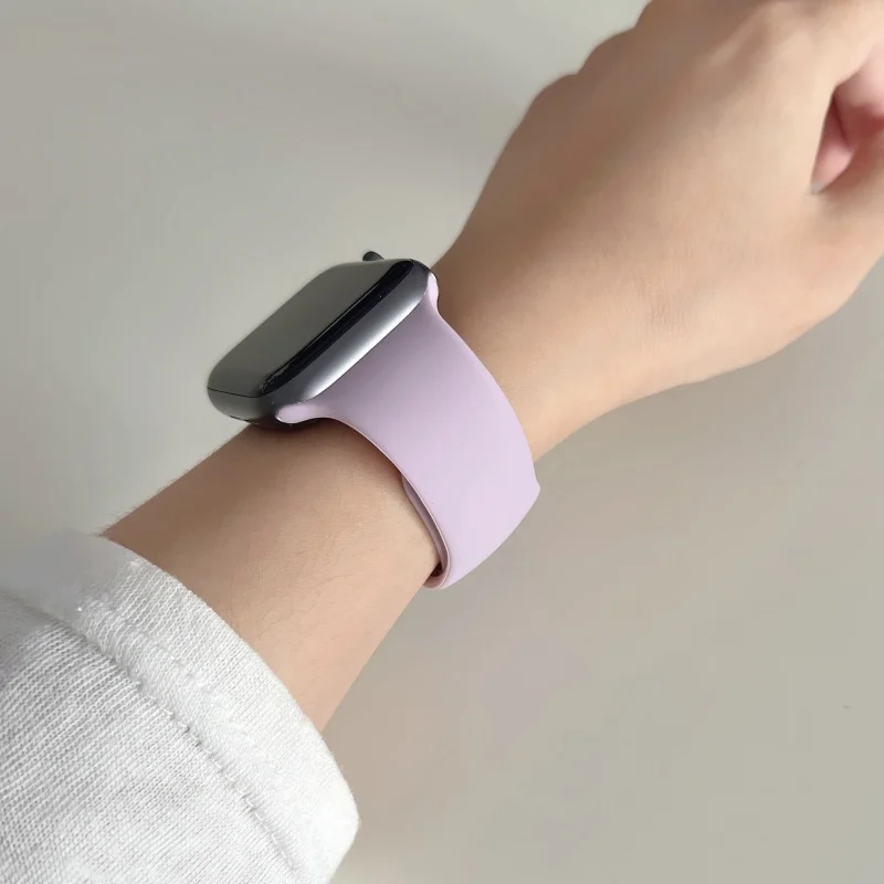 Premium Silicone Sports Band for Smartwatches - Versatile Size Options